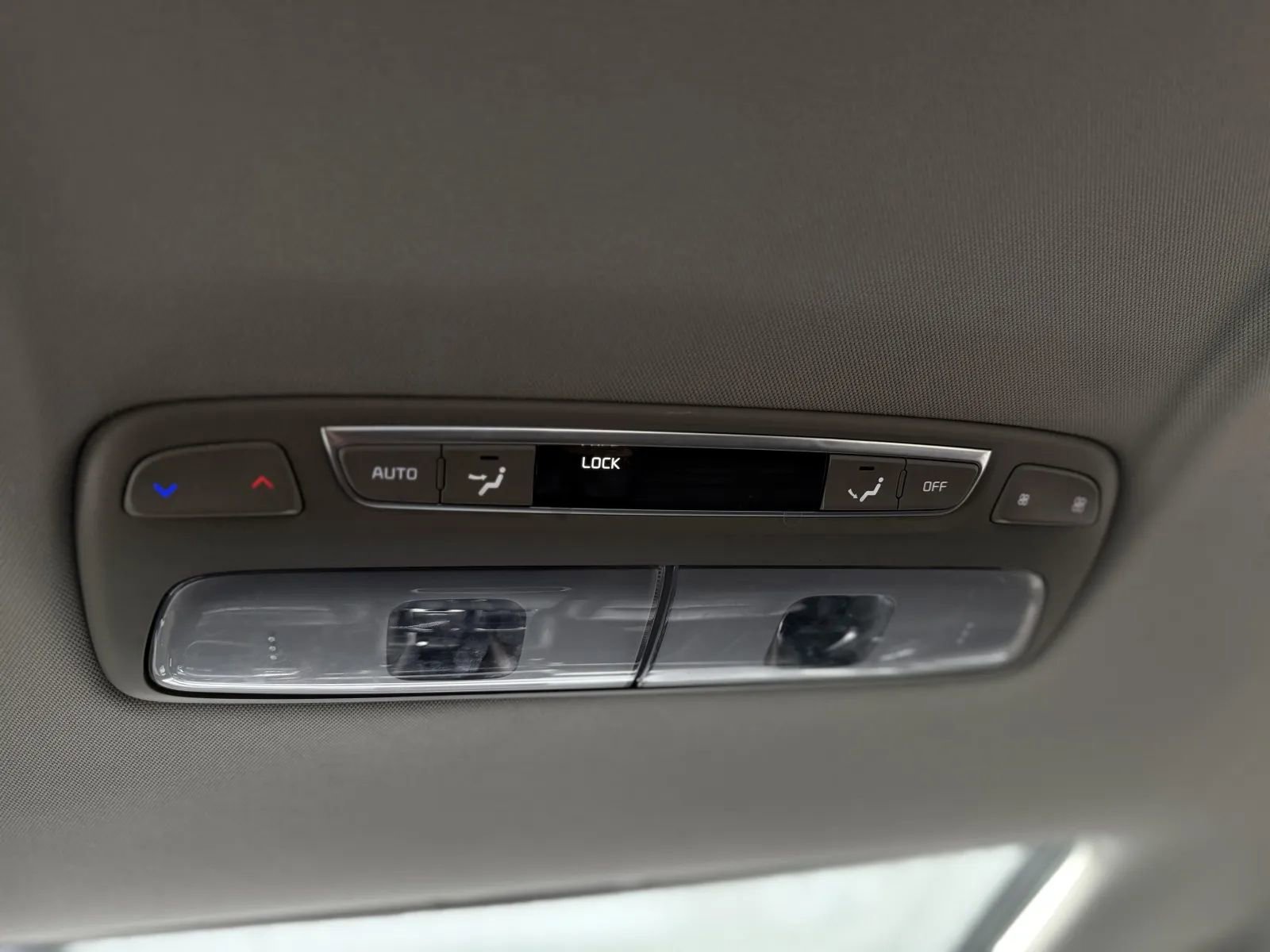 Used 2024 Kia Telluride EX image 43