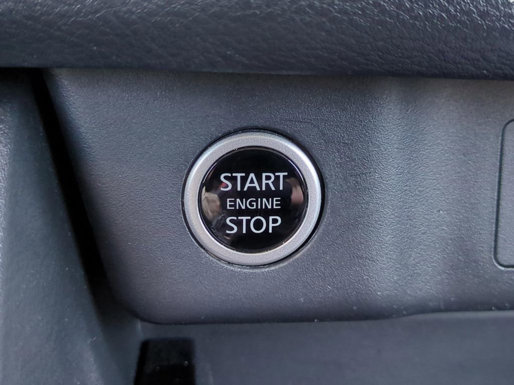 Certified 2023 Nissan Rogue S image 31