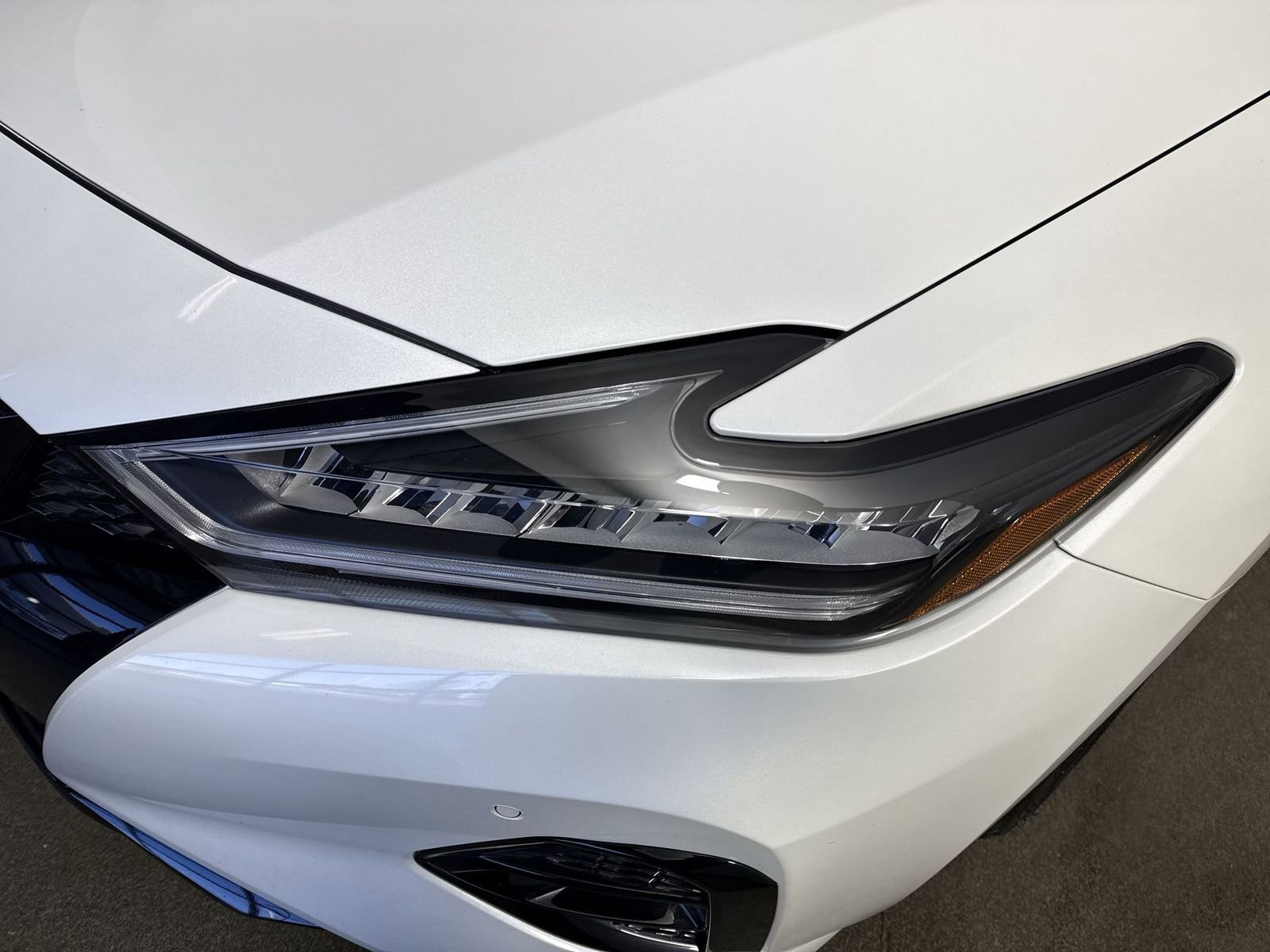 Certified 2023 Nissan Maxima SR w/ Sport Mat Group image 31