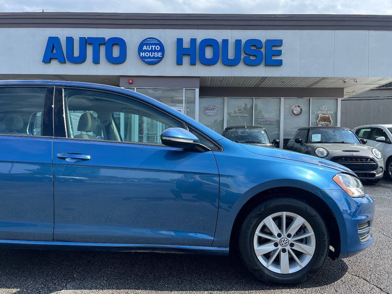 Used 2015 Volkswagen Golf S FWD image 40