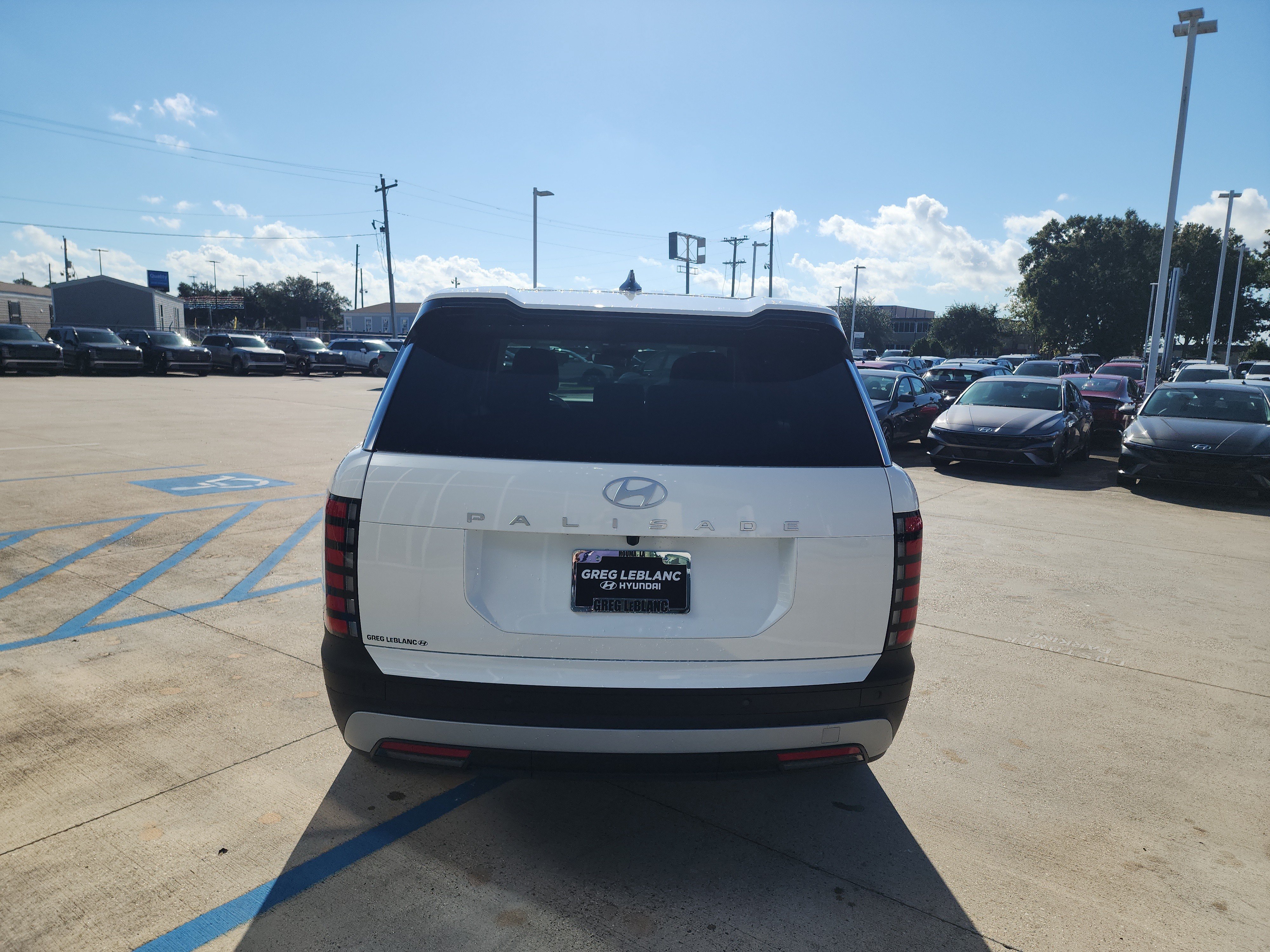 New 2027 Hyundai Palisade SE FWD image 6