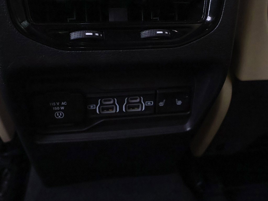 Used 2024 Jeep Grand Cherokee Limited image 48