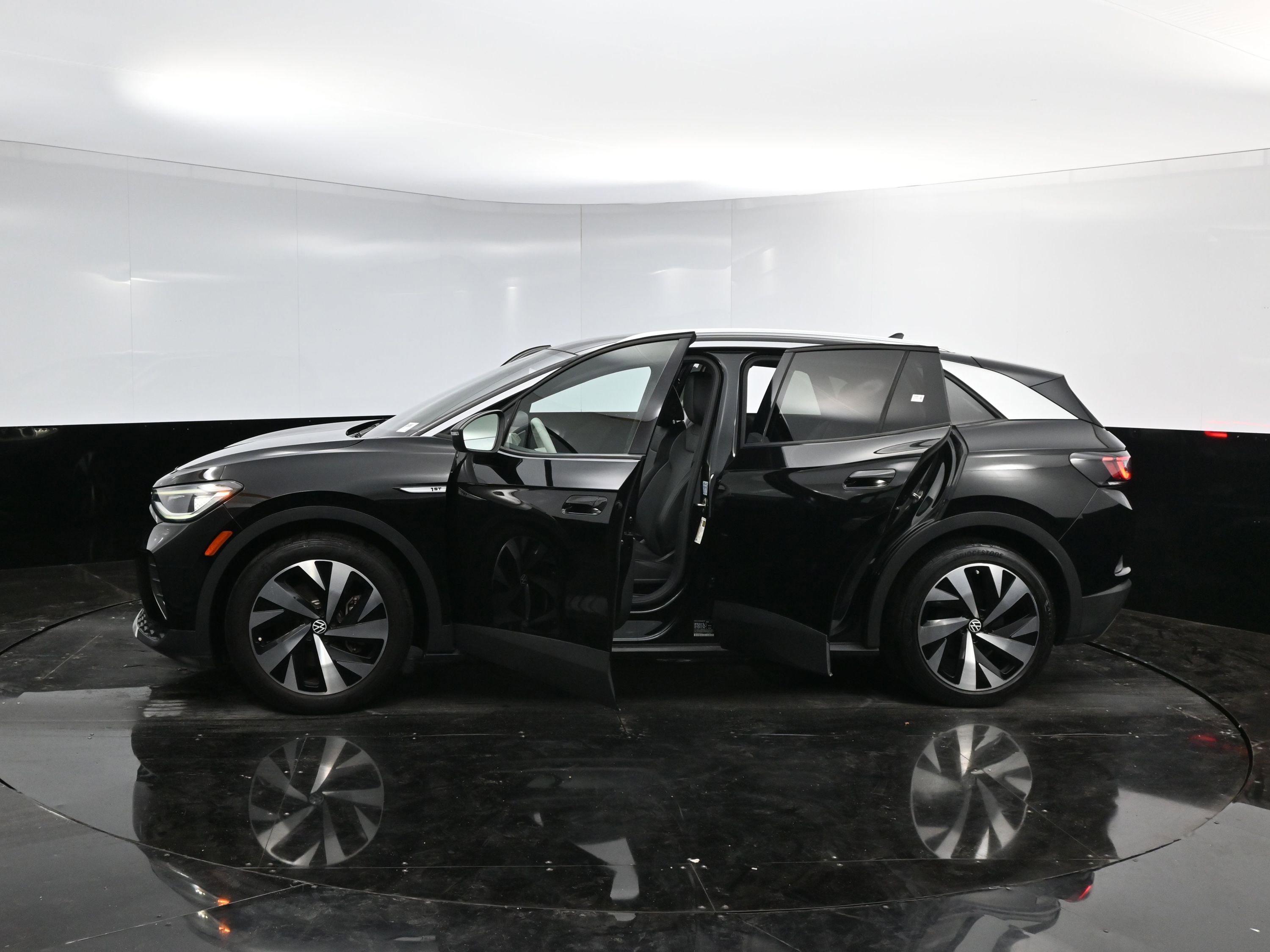 Used 2021 Volkswagen ID.4 1st Edition w/ ID.4 Protection Package image 41