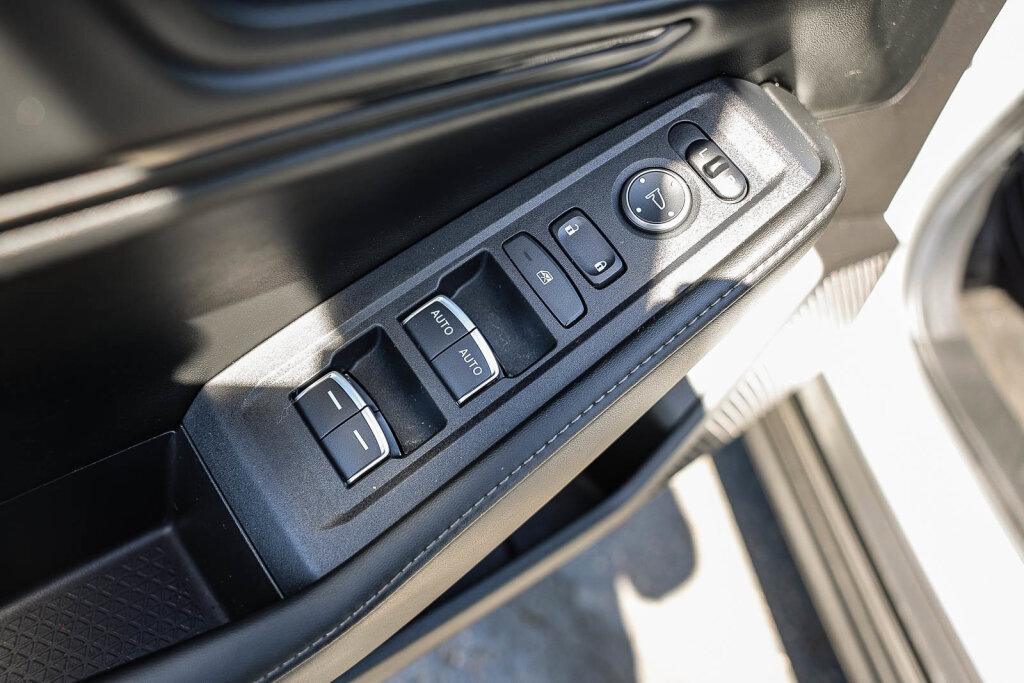 Used 2024 Honda Accord Sport image 12