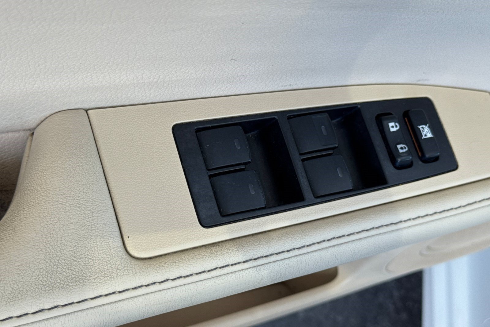 Used 2013 Lexus ES 350 w/ Premium Pkg FWD image 13