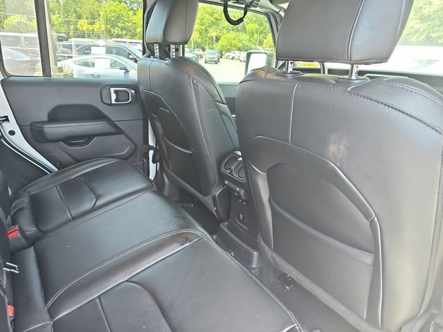 Used 2023 Jeep Wrangler Unlimited Sahara w/ Cold Weather Group AWD/4WD image 11