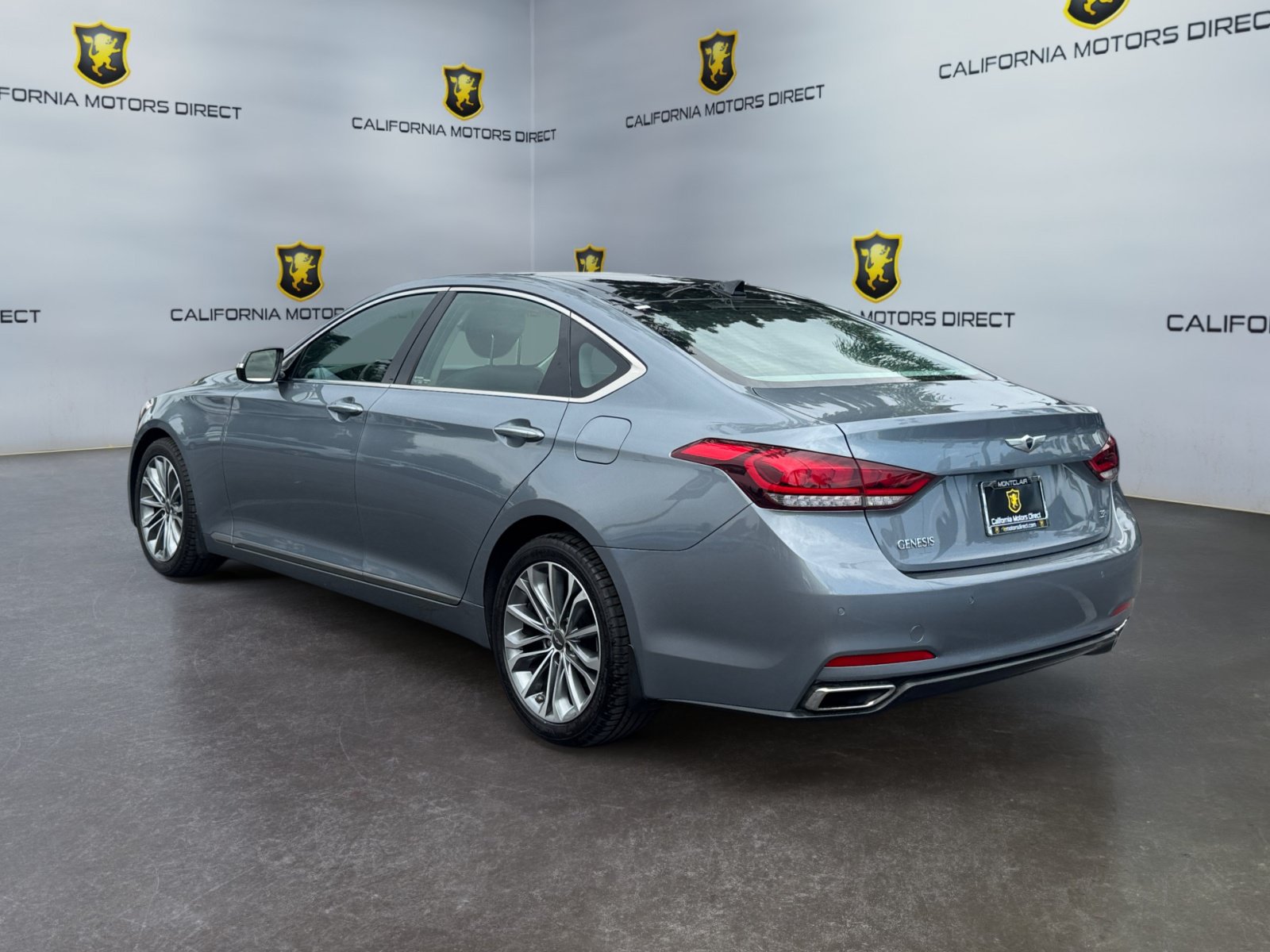 Used 2015 Hyundai Genesis 3.8 w/ Option Group 03 RWD image 3