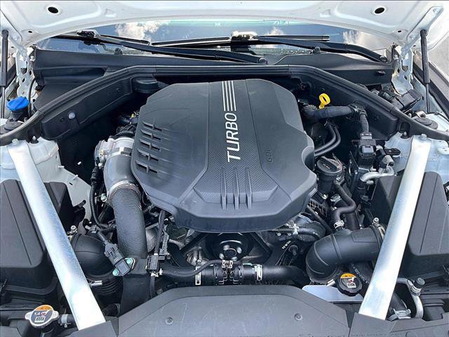 Used 2022 Genesis G70 3.3T RWD image 11
