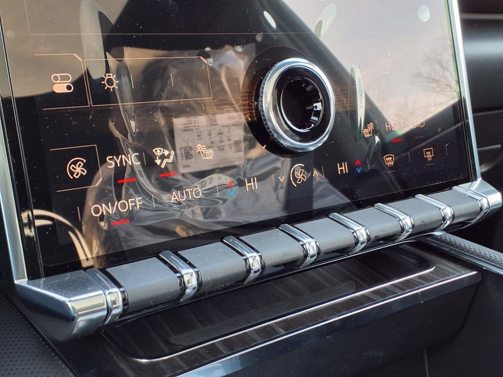 New 2025 GMC Sierra EV Denali image 16