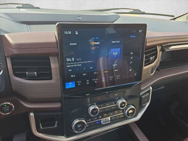 Used 2023 Ford Expedition Max Limited AWD/4WD image 13