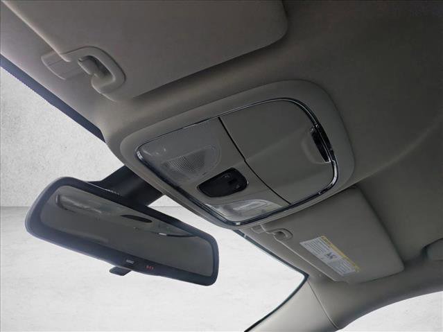 Used 2016 Jeep Cherokee Latitude image 22