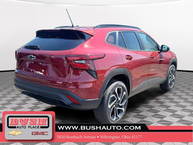 Used 2025 Chevrolet Trax RS w/ Sunroof Package image 4