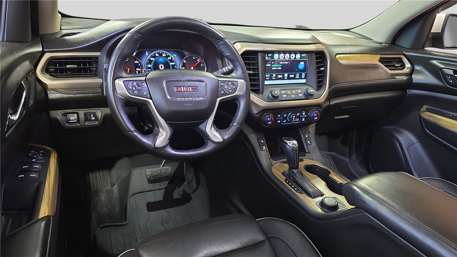 Used 2017 GMC Acadia Denali w/ Technology Package image 18