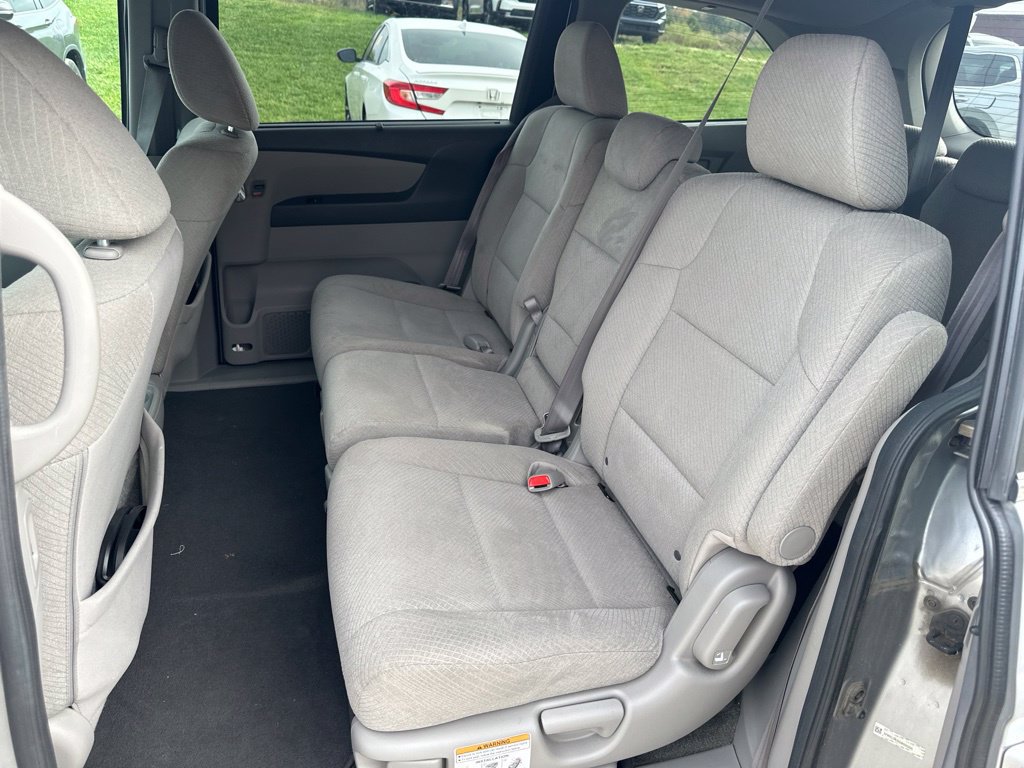 Used 2016 Honda Odyssey SE image 15