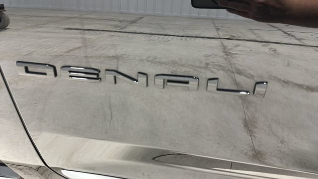 Used 2024 GMC Yukon Denali AWD/4WD image 41
