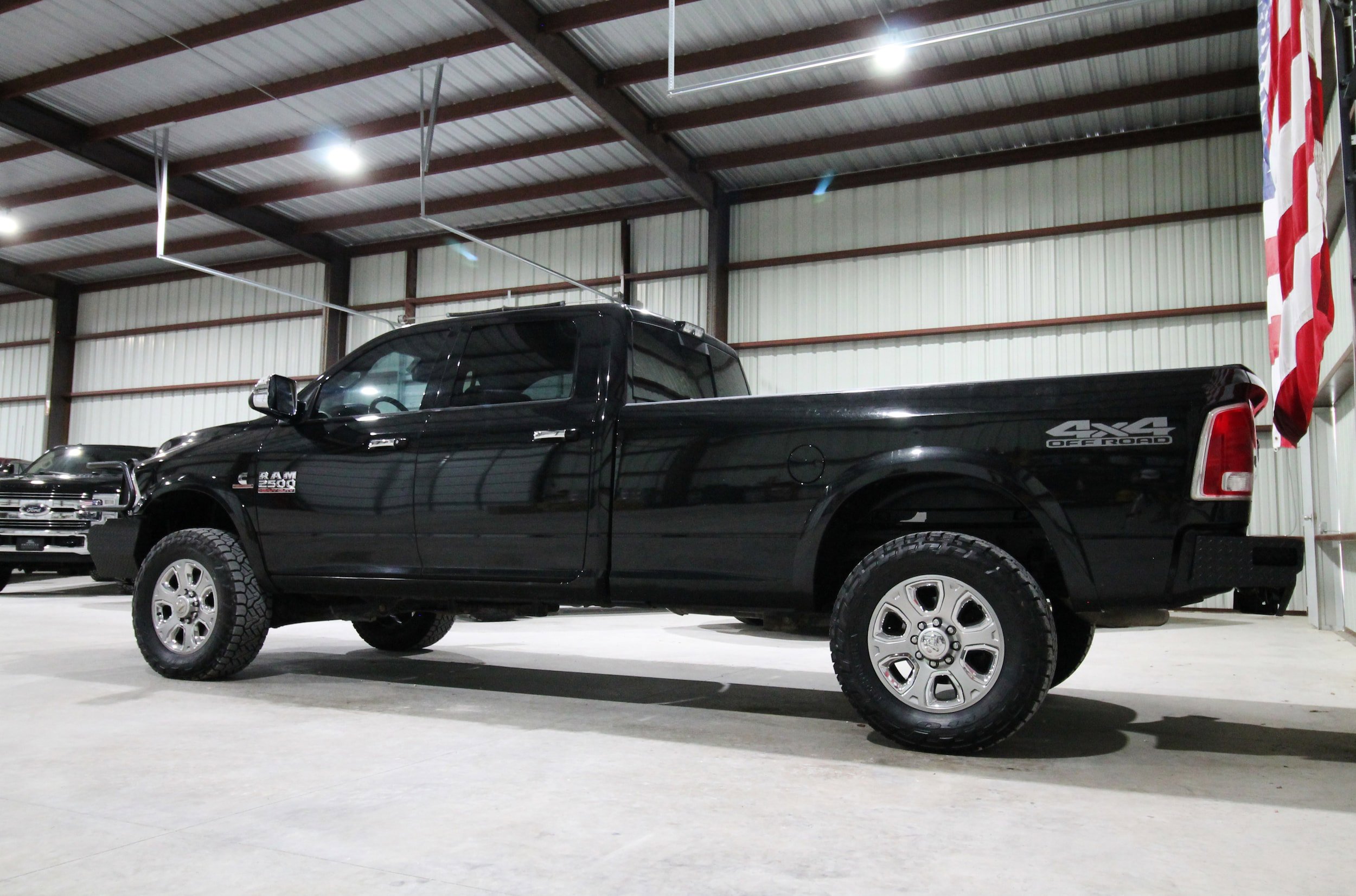 Used 2017 RAM 2500 Laramie w/ Convenience Group AWD/4WD image 8