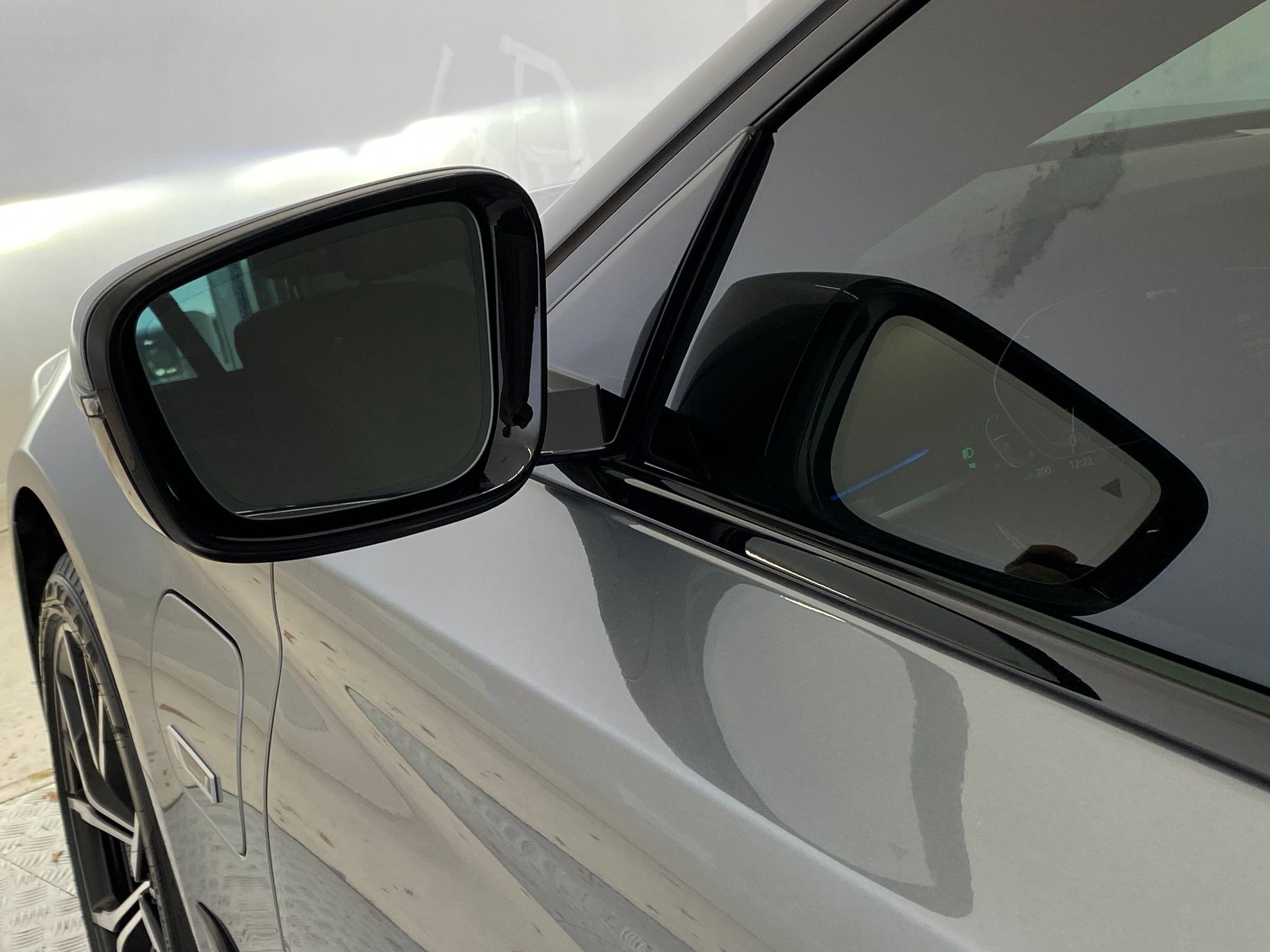 Certified 2023 BMW 530e xDrive w/ M Sport Package image 22