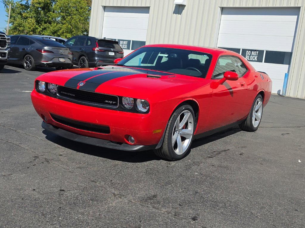 Used 2009 Dodge Challenger SRT8 w/ SRT Option Group II RWD image 3