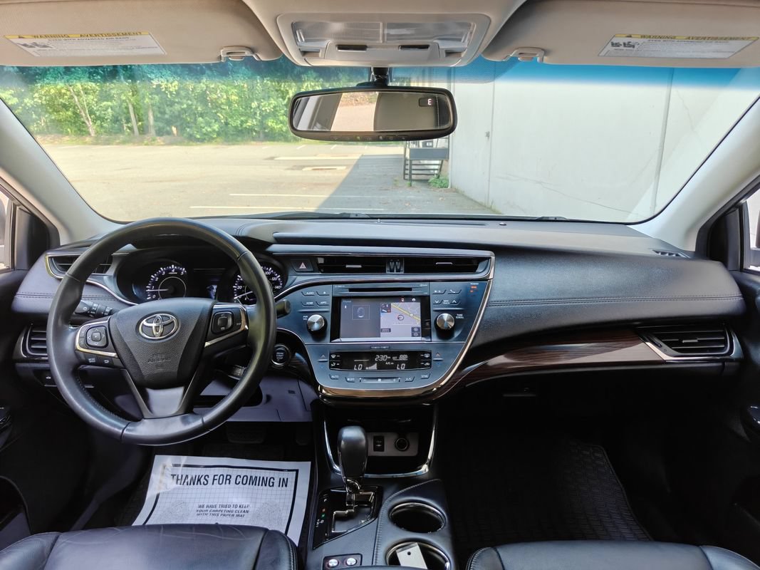 Used 2015 Toyota Avalon XLE Touring FWD image 19