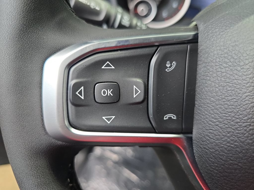 New 2026 RAM 3500 Big Horn AWD/4WD image 17