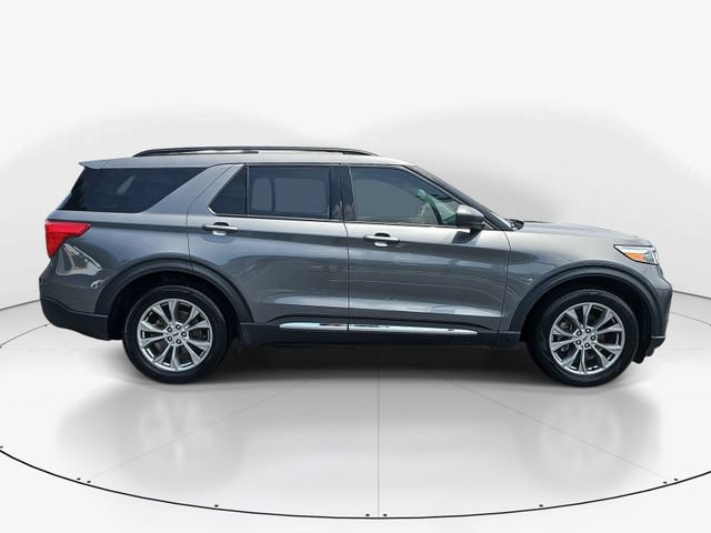 Used 2023 Ford Explorer XLT w/ Equipment Group 202A RWD video 3