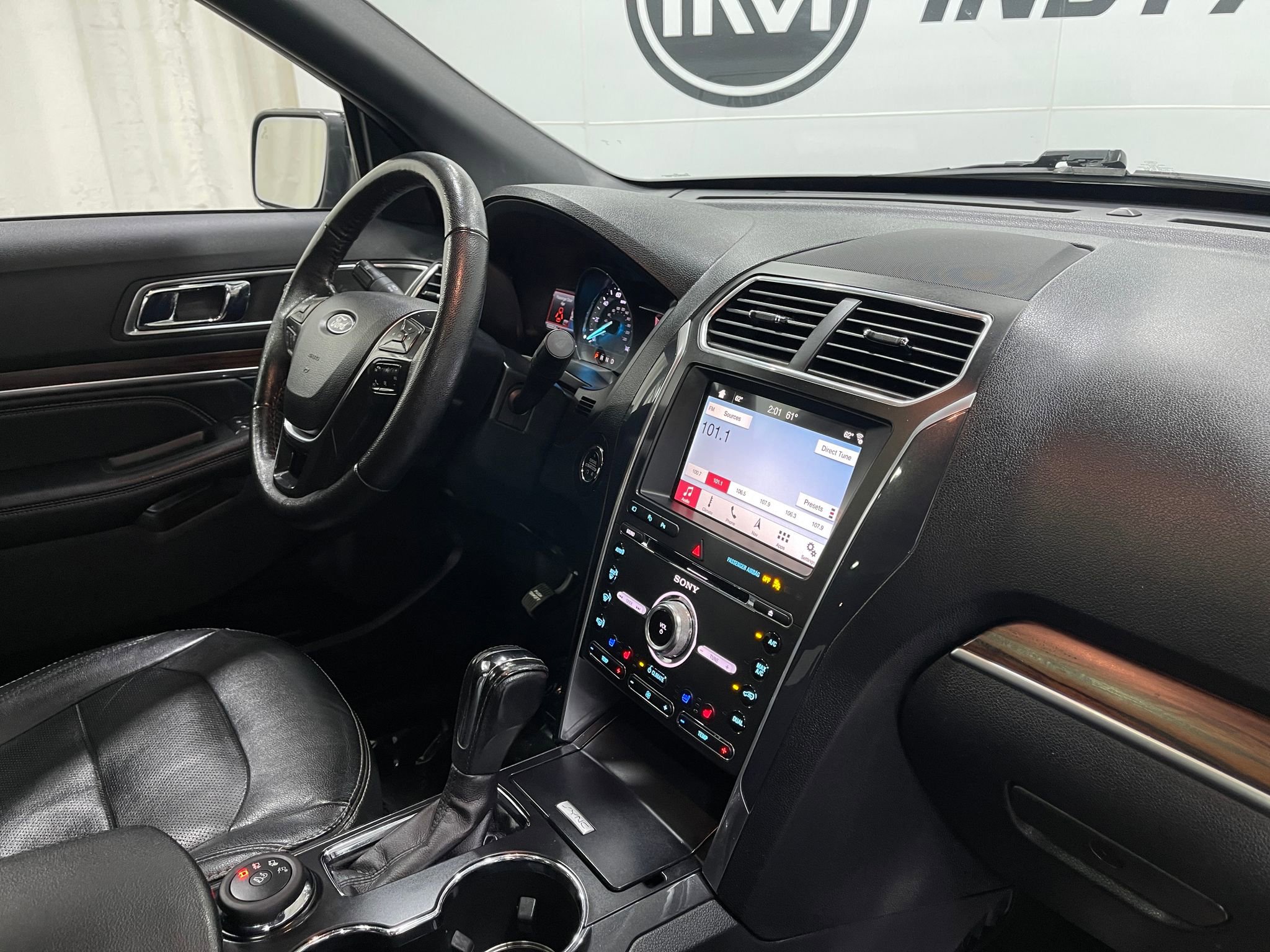 Used 2018 Ford Explorer Limited w/ Equipment Group 301A image 20