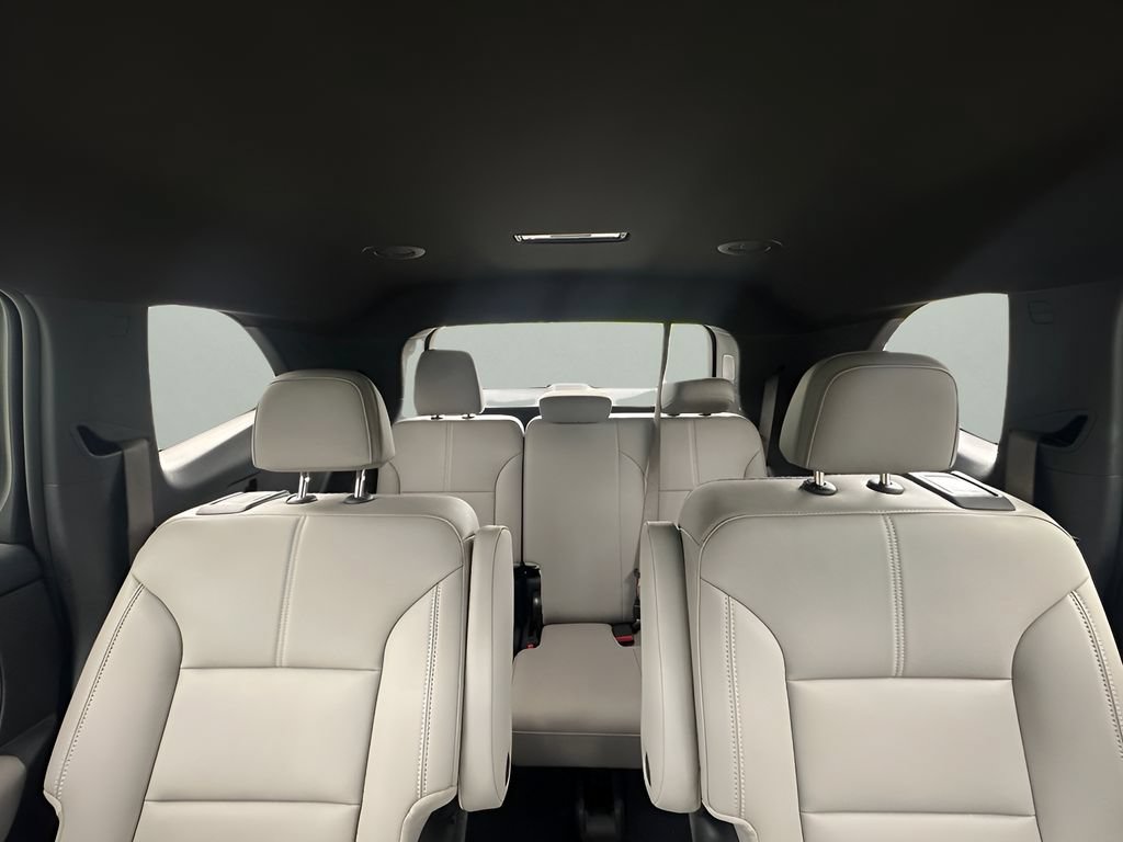 Used 2026 GMC Acadia Elevation w/ Elevation Premium Package FWD image 29