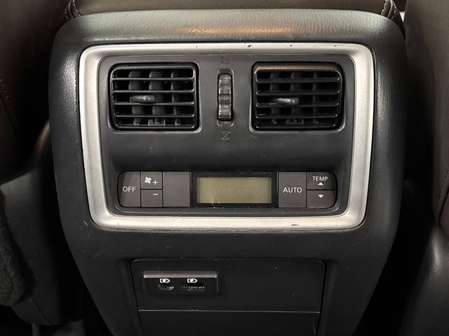 Used 2019 INFINITI QX60 Luxe w/ Essential Package image 33