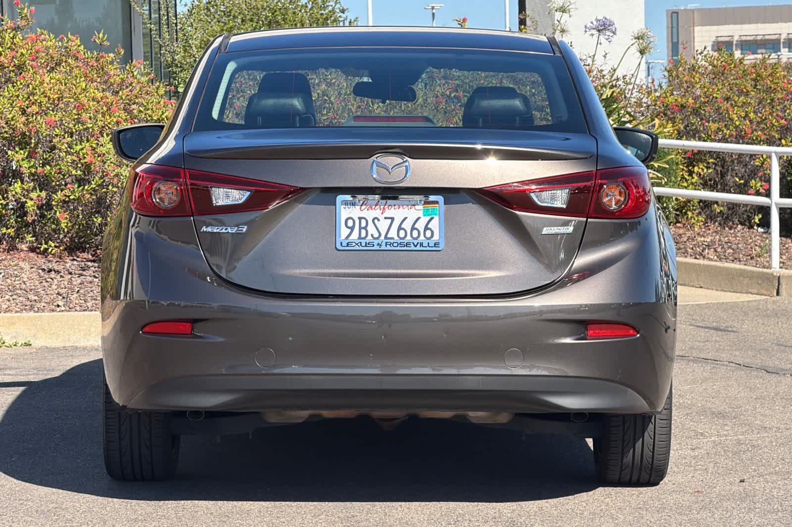 Used 2018 MAZDA MAZDA3 Touring FWD image 8