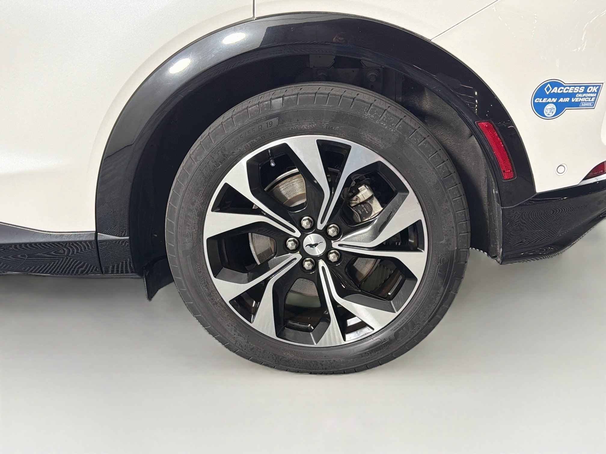 Used 2021 Ford Mustang Mach-E Premium RWD image 11