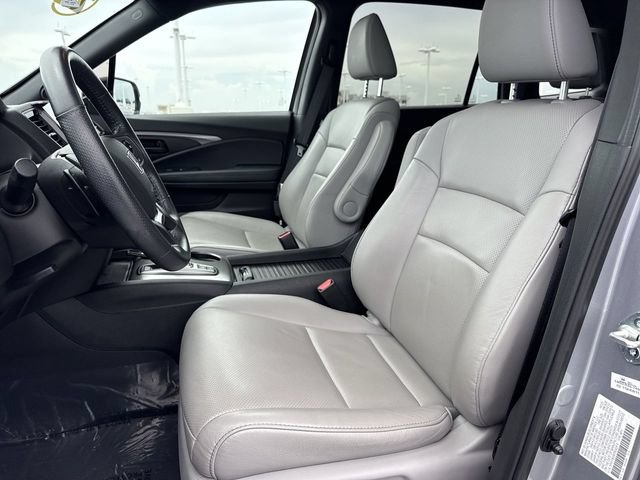 Used 2023 Honda Passport EX-L image 11