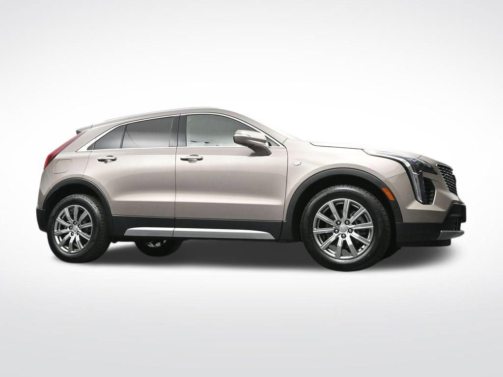 Used 2022 Cadillac XT4 Premium Luxury w/ Enhanced Visibility Package AWD/4WD image 25