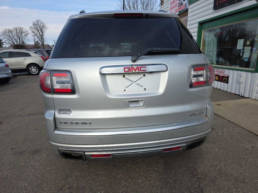 Used 2015 GMC Acadia Denali image 2