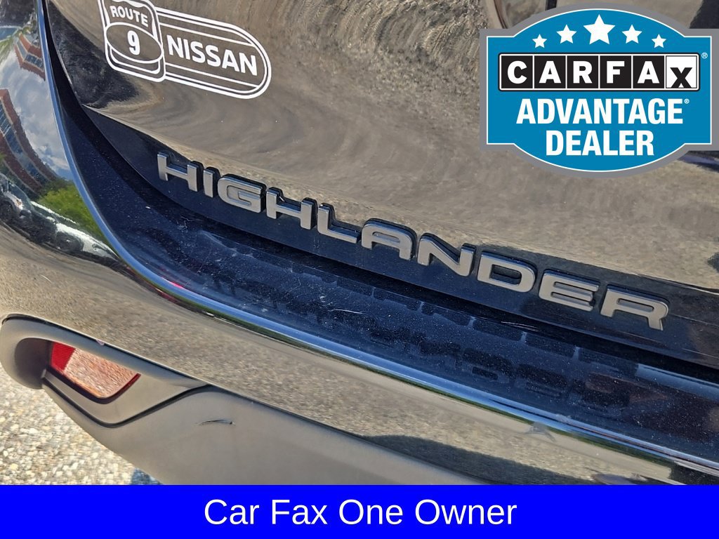 Used 2024 Toyota Highlander XLE AWD/4WD image 10
