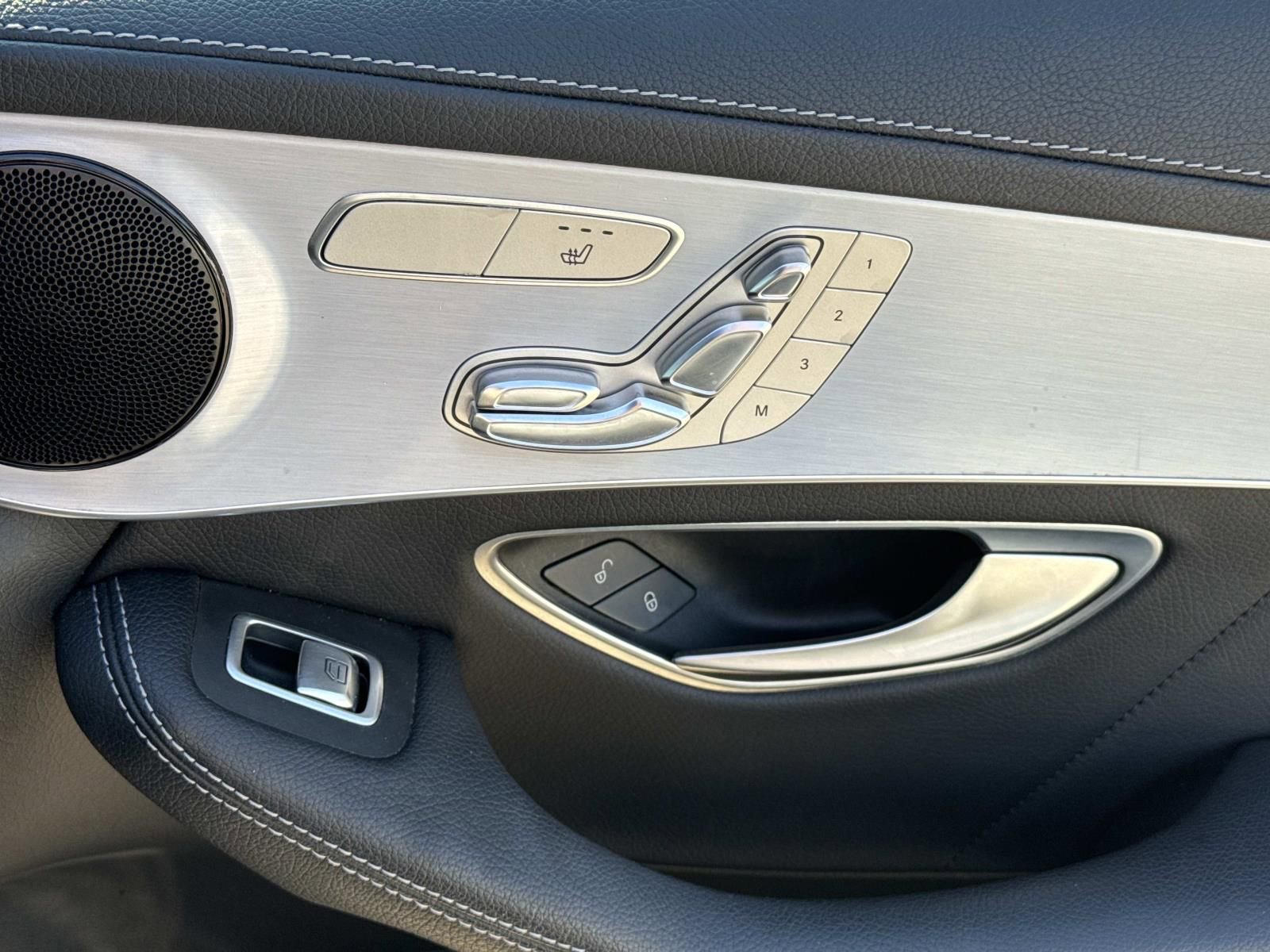 Used 2018 Mercedes-Benz GLC 300 4MATIC image 14