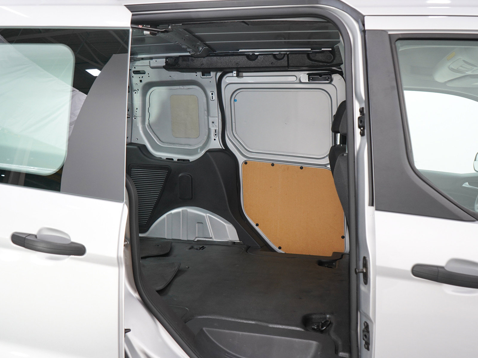 Used 2014 Ford Transit Connect XLT FWD image 13