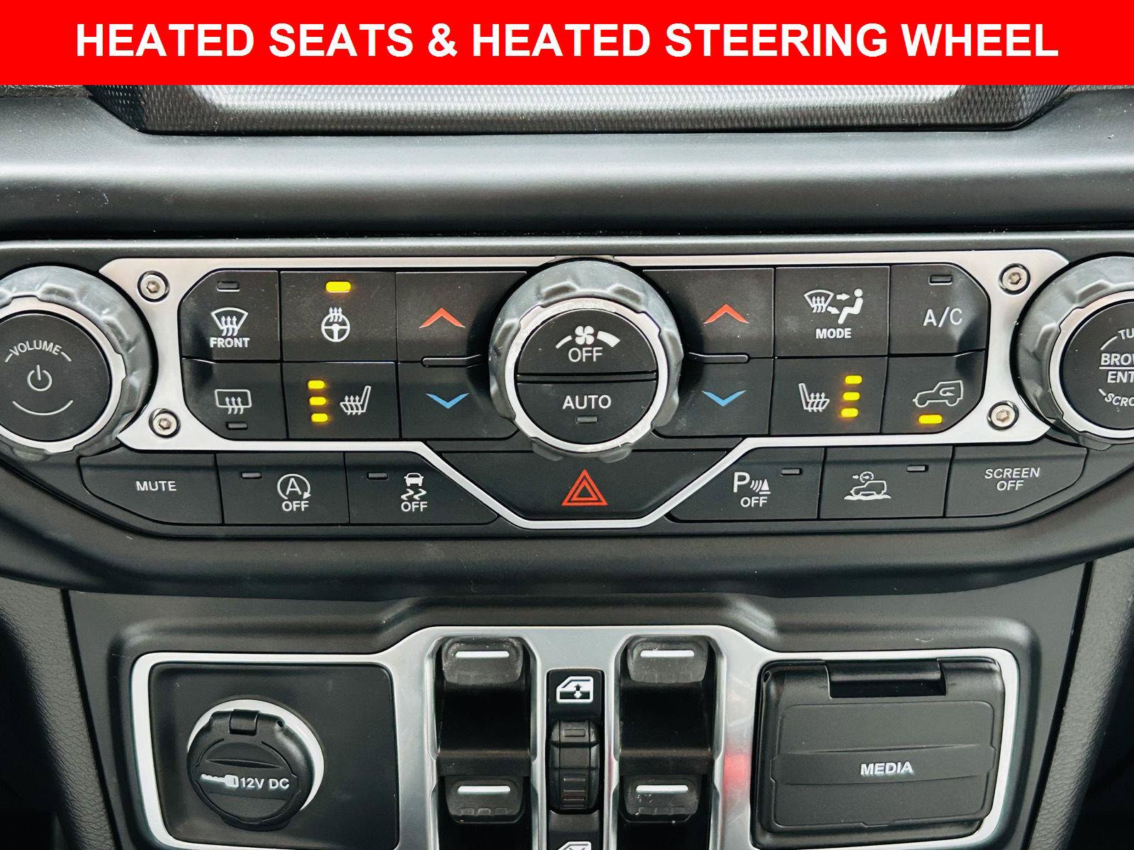 Used 2023 Jeep Wrangler Unlimited Sahara AWD/4WD image 6