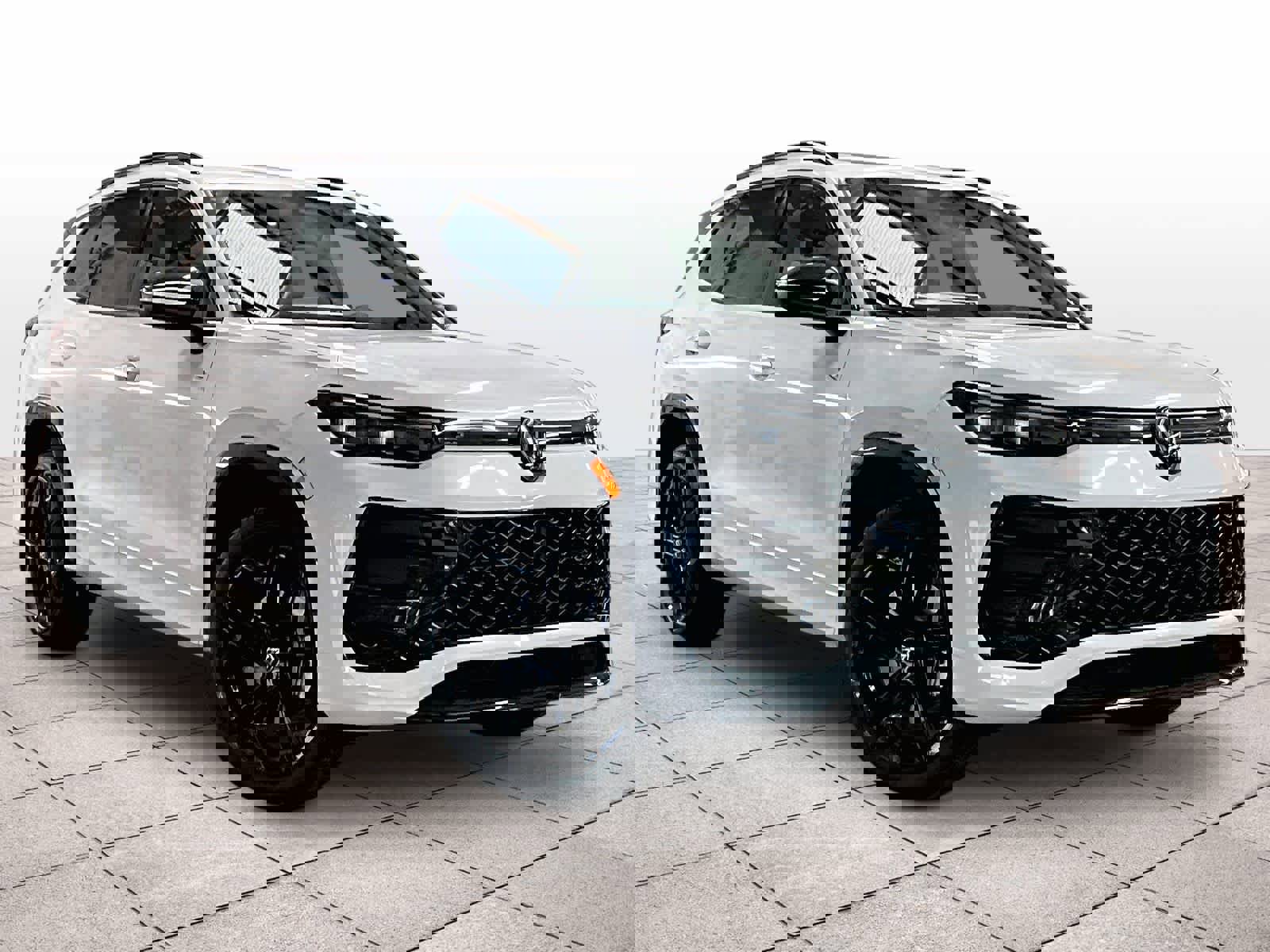 New 2026 Volkswagen Tiguan SE R-Line image 2