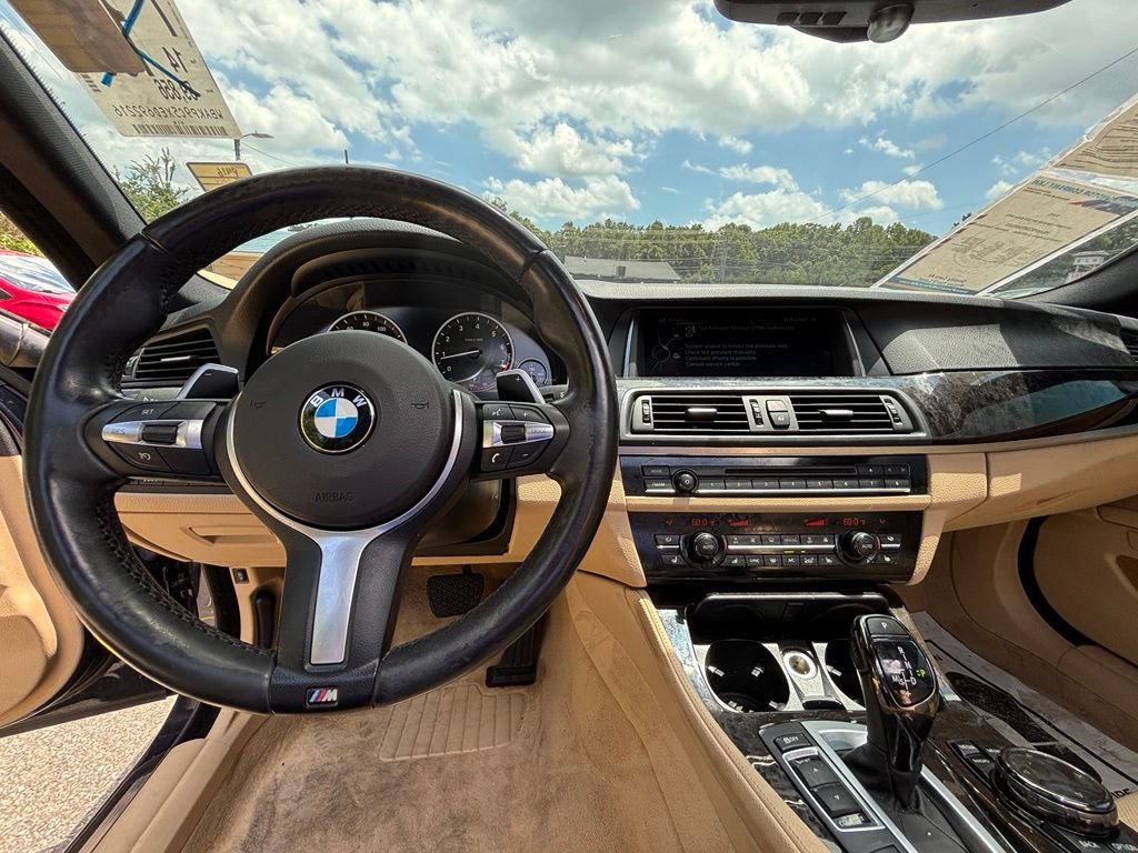 Used 2014 BMW 550i xDrive Sedan AWD/4WD image 12
