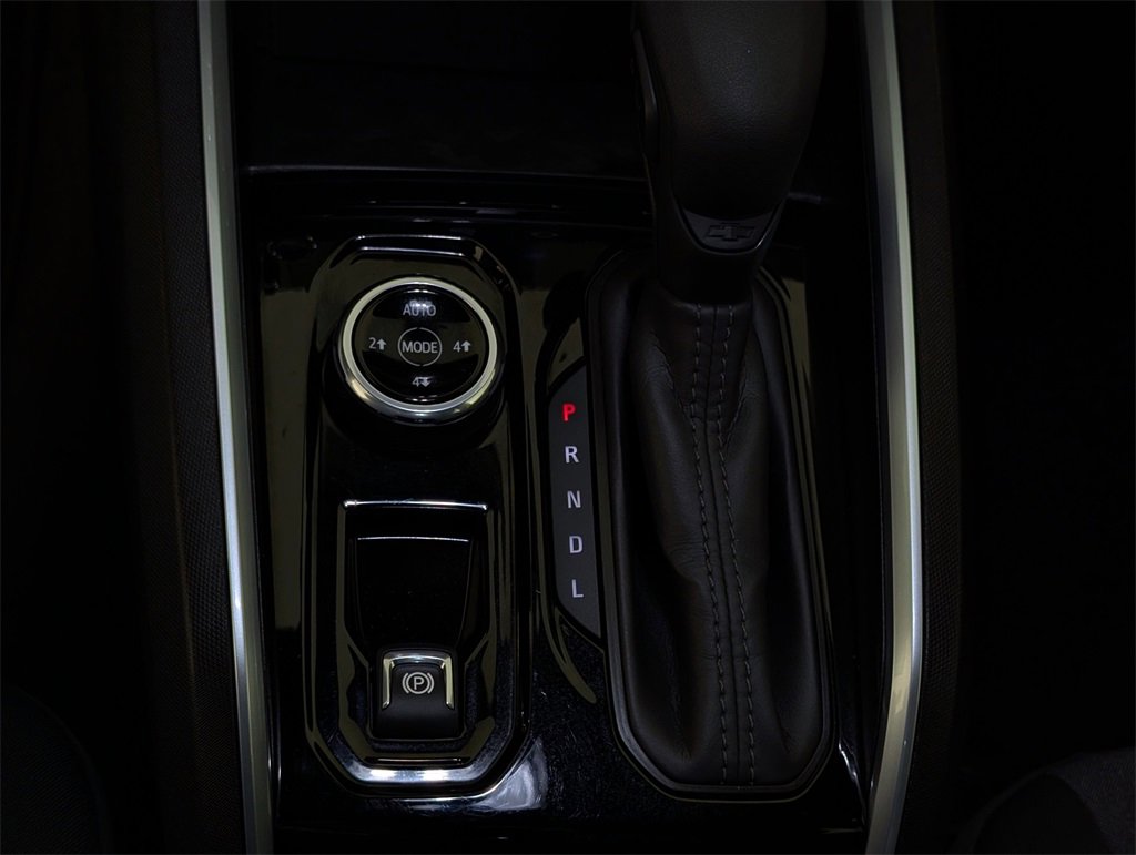 Used 2025 Chevrolet Colorado Trail Boss image 19