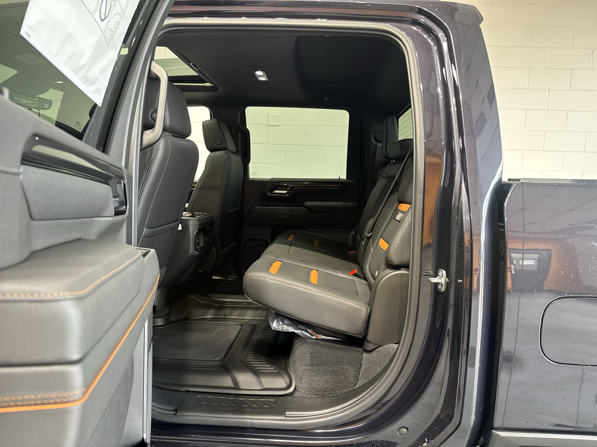 New 2026 GMC Sierra 2500 AT4 w/ AT4 Premium Plus Package AWD/4WD image 13