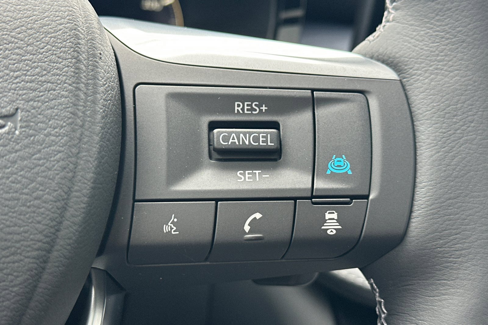 New 2026 INFINITI QX60 Sport w/ Dark Cargo Package image 30