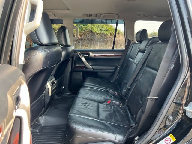 Used 2014 Lexus GX 460 w/ Premium Package AWD/4WD image 13