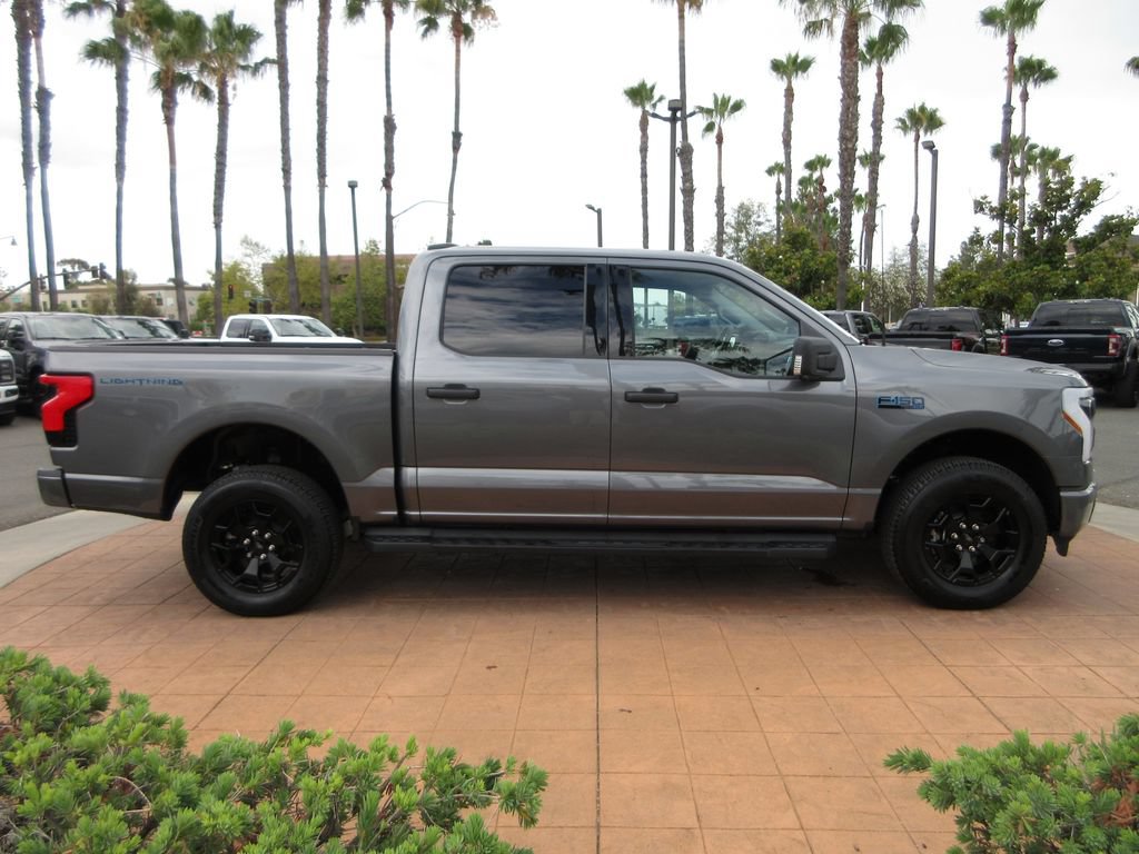 Certified 2025 Ford F150 Lightning XLT AWD/4WD image 5