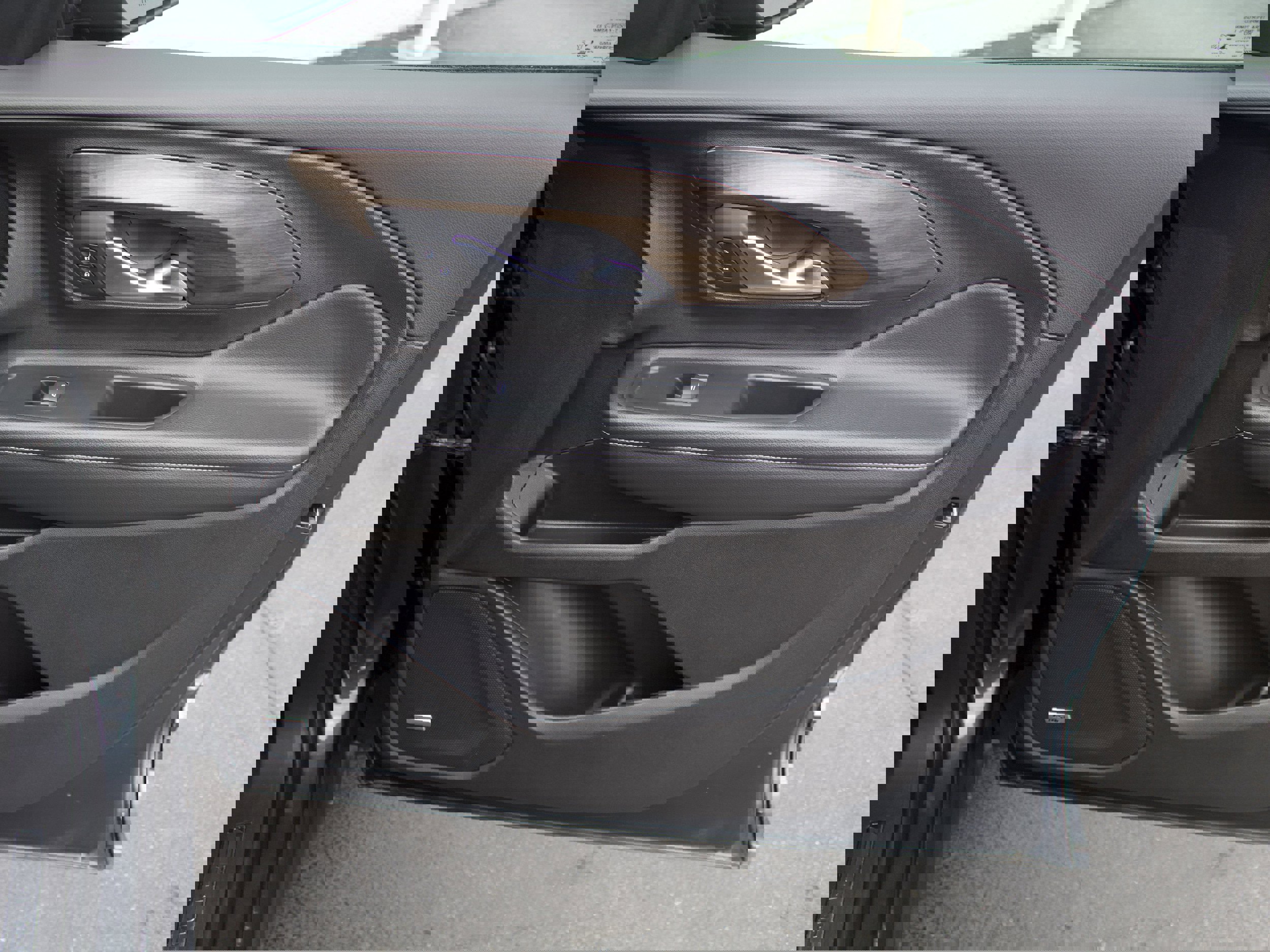 Used 2018 GMC Terrain Denali w/ Advanced Safety Package image 36