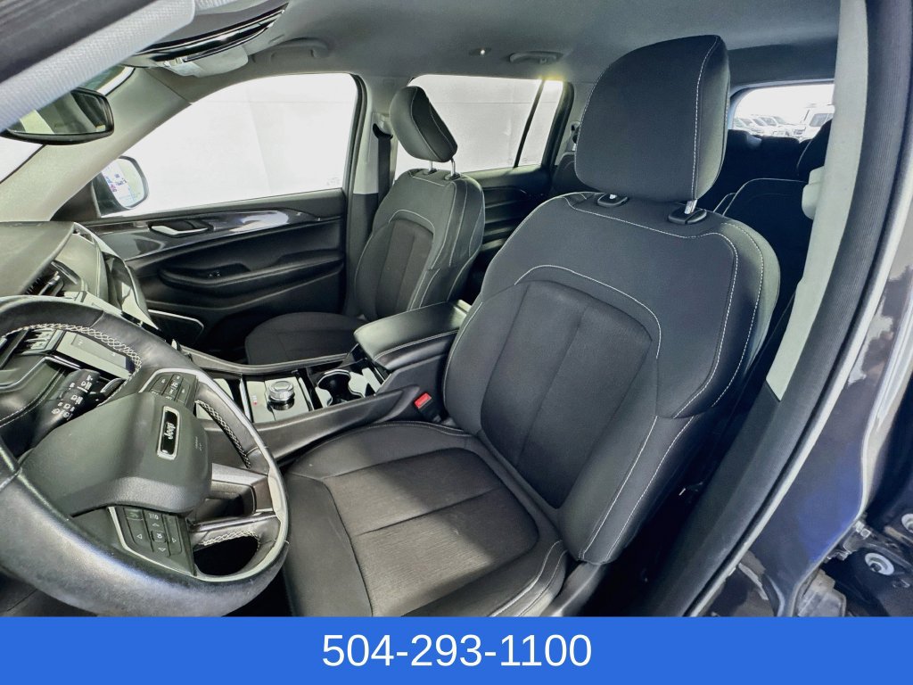 Used 2022 Jeep Grand Cherokee L Laredo w/ Luxury Tech Group I RWD image 22