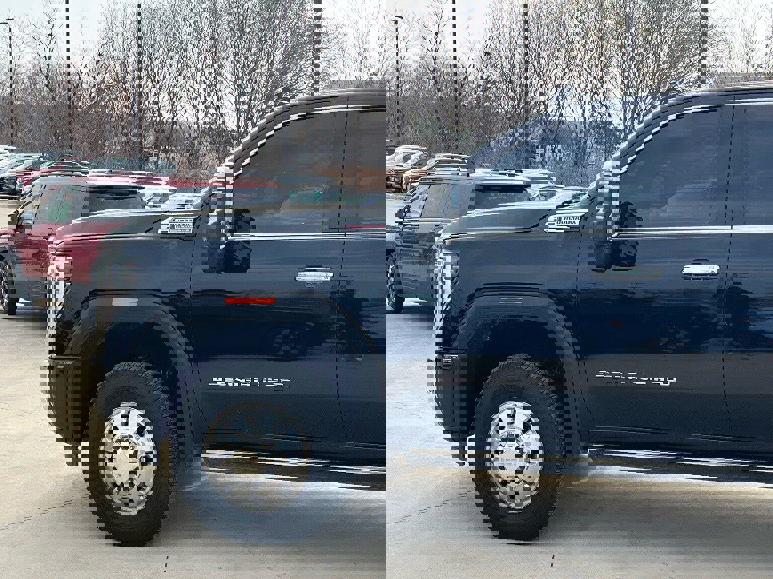 Used 2024 GMC Sierra 3500 Denali w/ Denali Reserve Package image 7