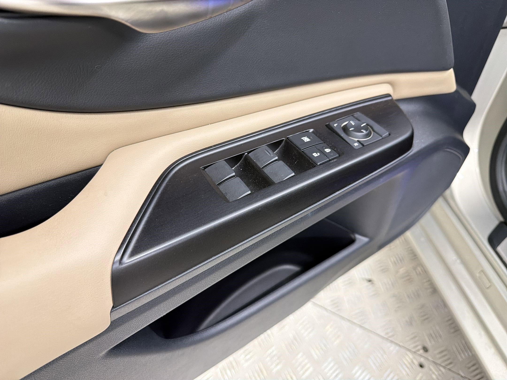 Used 2019 Lexus ES 300h w/ Premium Package FWD image 12