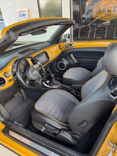 Used 2017 Volkswagen Beetle 1.8T Dune FWD image 8