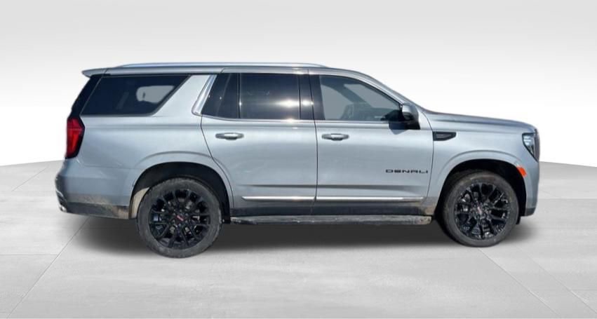 Used 2024 GMC Yukon Denali image 4